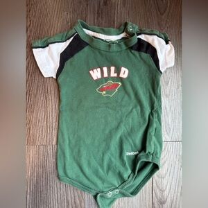 Minnesota wild‎ onesie 18 month